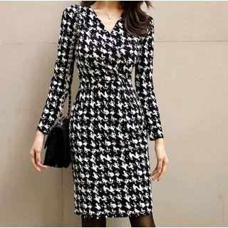 Houndstooth Long-sleeve Sheath Dress