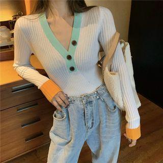 V-neck Contrast Trim Ribbed Knit Top