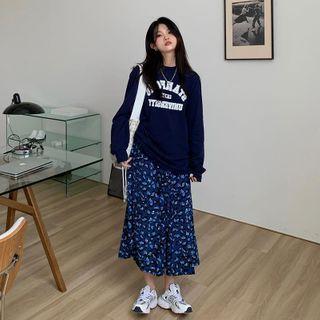 Lettering Sweatshirt / Leopard Print Midi A-line Skirt