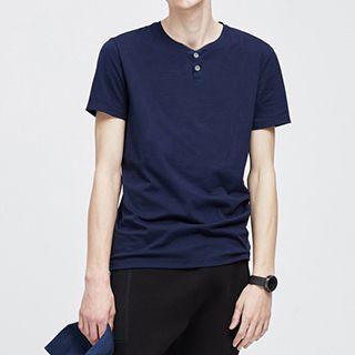Short Sleeve Buttoned T-shirt