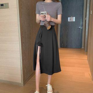Short-sleeve T-shirt / Slit Midi A-line Skirt / Set
