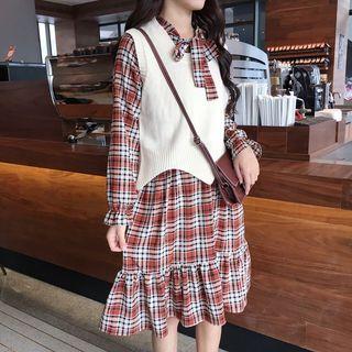 Knit Vest / Long-sleeve Plaid Dress