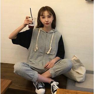 Elbow-sleeve T-shirt / Hooded Sleeveless Jumpsuit