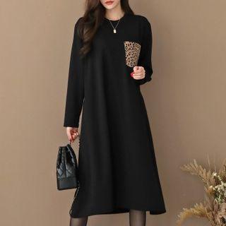 Leopard-pocket T-shirt Dress