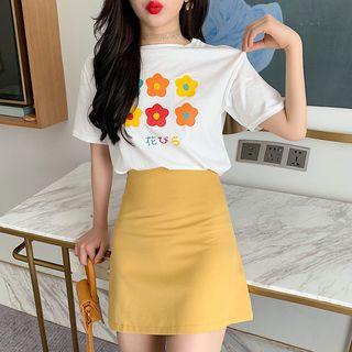 Set: Short-sleeve Flower Printed T-shirt + A-line Mini Skirt