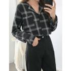 Long-sleeve Pocket-front Open-placket Plaid Top