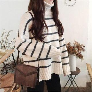 Turtle-neck Stripe Sweater