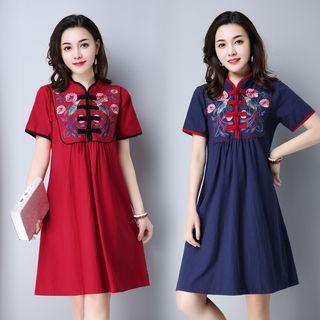 Flower Embroidered Mandarin Collar Short Sleeve Dress
