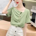 Short-sleeve Asymmetric Crinkled Buttoned Chiffon Top