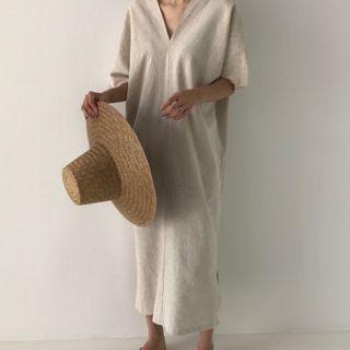 Elbow-sleeve V-neck Plain Midi Dress