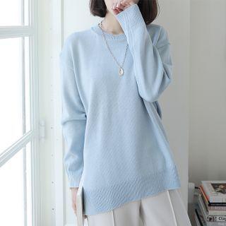 Pastel Round-neck Slit-side Knit Top