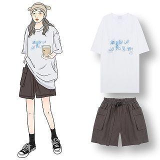 Lettering Short-sleeve T-shirt / High-waist Pocket Shorts