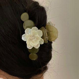 Flower Hair Clamp 2272a - Hair Clamp - White Flower - Green - One Size