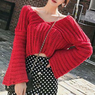 V-neck Cropped Sweater / Dotted Midi Mermaid Skirt