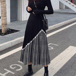 Houndstooth Panel Pleated Knit A-line Skirt Black - One Size