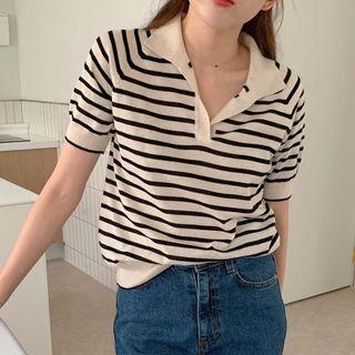 Short-sleeve V-neck Collared Stripe Loose Fit T-shirt