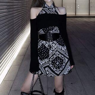 Halter Sleeveless Pattern Mini A-line Dress / Off-shoulder Cropped Knit Top