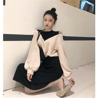 Mock Two-piece Cold-shoulder Pullover / Plain Midi Skirt