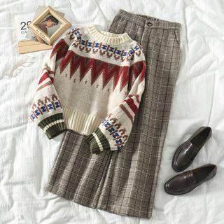 Pattern Sweater / Plaid Straight-leg Pants