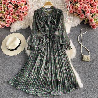 Floral Long Sleeve Skinny Pleated Dress