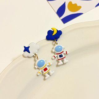 Astronaut Asymmetrical Alloy Dangle Earring