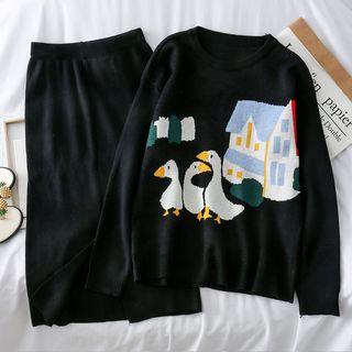 Set: Loose-fit Printed Sweater + A-line Skirt Black - One Size