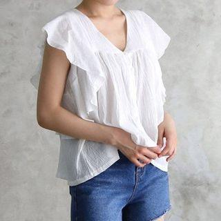Ruffled V-neck Sleeveless Top