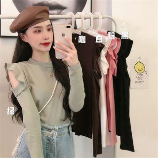 Long-sleeve Ruffled Cut-out T-shirt