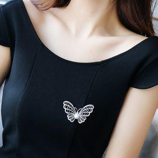 Faux Pearl Alloy Butterfly Brooch 1 Pc - Faux Pearl Alloy Butterfly Brooch - One Size