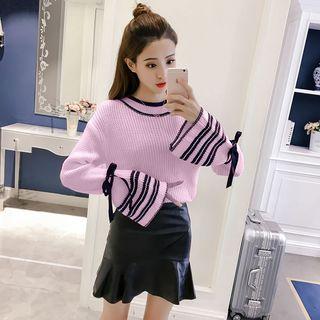 Set: Contrast Trim Sweater + Faux-leather A-line Skirt