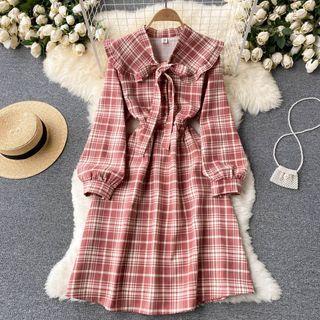 Peter Pan Collar Lace-up Strap Plaid Long-sleeve Dress