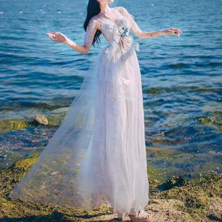 Butterfly Applique Short Sleeve Maxi Dress