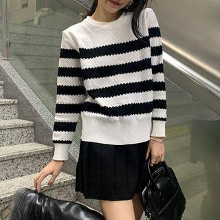 Round-neck Striped Long-sleeve Knit Top / Plain High-waist Accordion Pleat Mini Skirt