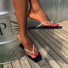 Toe-loop Flip Flops