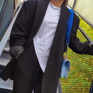 Single-breasted Pleated Boxy Blazer Black - One Size