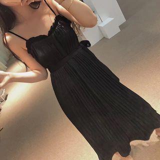 Spaghetti Strap Accordion Pleat Midi Dress With Sash