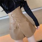 Crewneck Zip Plain Long-sleeve Top / High Waist Leather Shorts