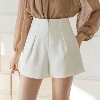 High-waist Zip Plain Shorts