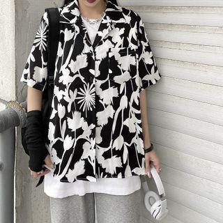 Short-sleeve Flower Print Button-up Shirt Black - One Size