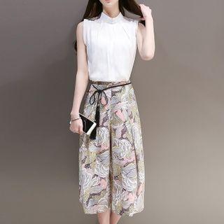 Set: Stand Collar Sleeveless Blouse + Floral Print Cropped Wide Leg Pants
