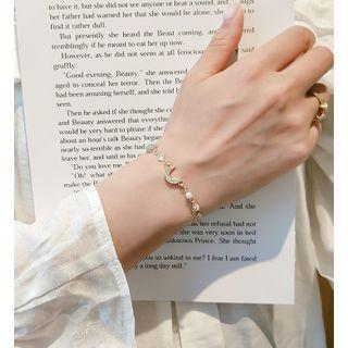 Moon & Star Faux Pearl Bracelet Star Bracelet - One Size