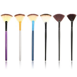 Aichi - Fan Makeup Brush
