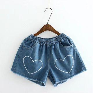 Fray Hem Sweatheart Embroidery Denim Shorts