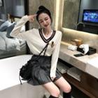 V-neck Long-sleeve Knit Top / Pleated Skirt