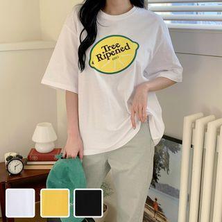 Letter Lemon-illustrated T-shirt