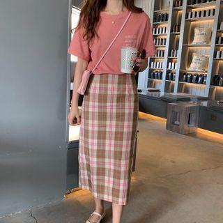 Short-sleeve Lettering T-shirt / Plaid Midi Shift Skirt