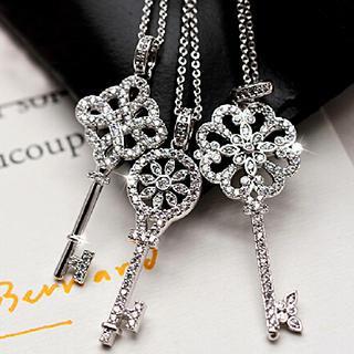 Rhinestone Key Pendant Necklace