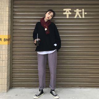 Sweatshirt / Corduroy Pants