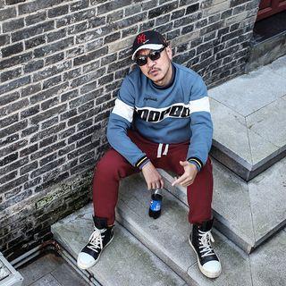 Lettering Round-neck Sweatshirt