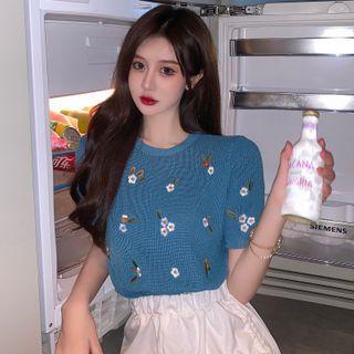 Crew-neck Plain Embroidered Short-sleeve Sweater